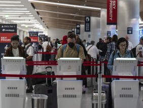 美国政府要求美国大型航空公司解释他们的常旅客计划